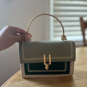 Green hand bag purse